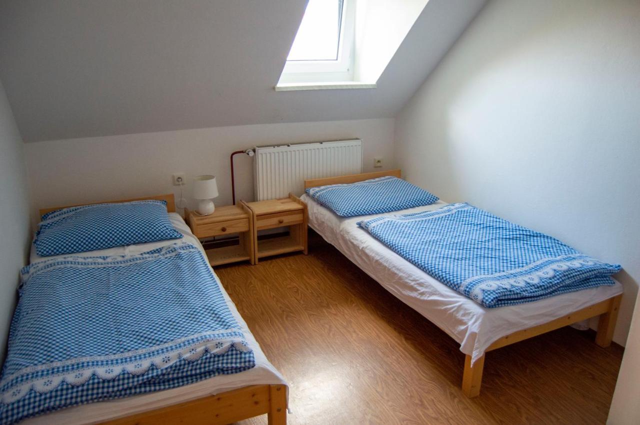 Penzion Holacky Dolní Dunajovice Exterior foto